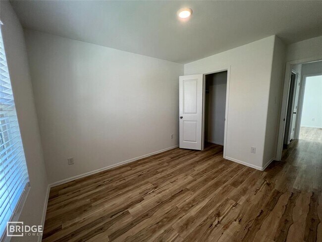 Building Photo - 3315 Aster Mdw Wy