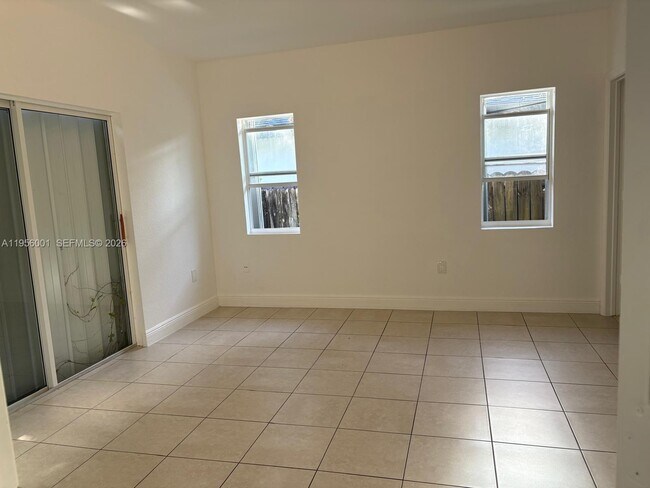 Building Photo - 2916 NW 51st St