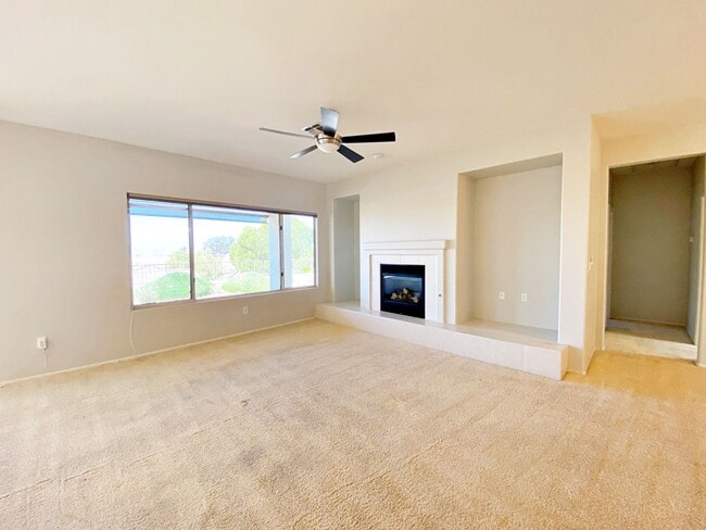 Building Photo - 2 BEDROOM SINGLE STORY IN AGE RESTRICTED S...