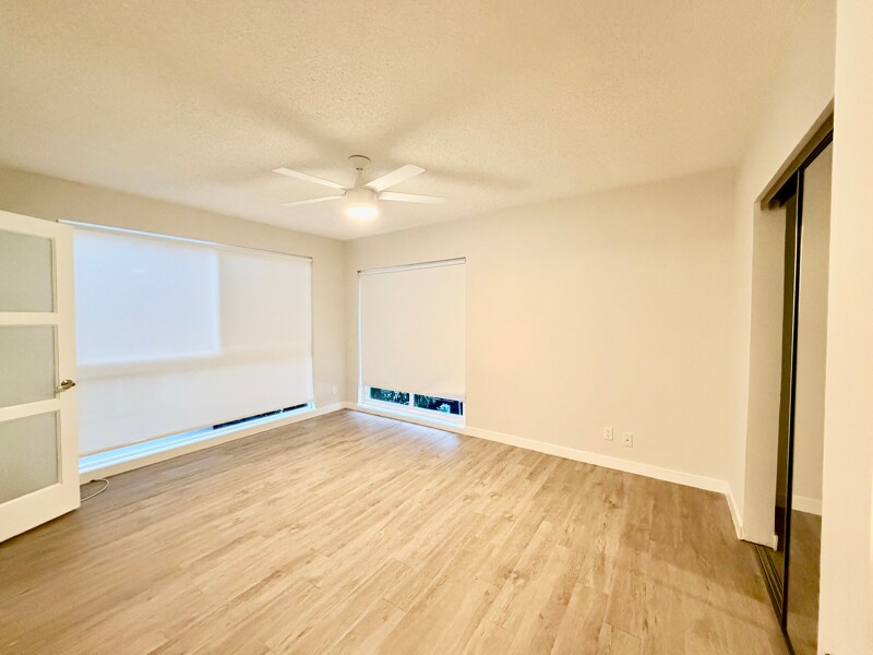 Building Photo - 1284 Havenhurst Dr