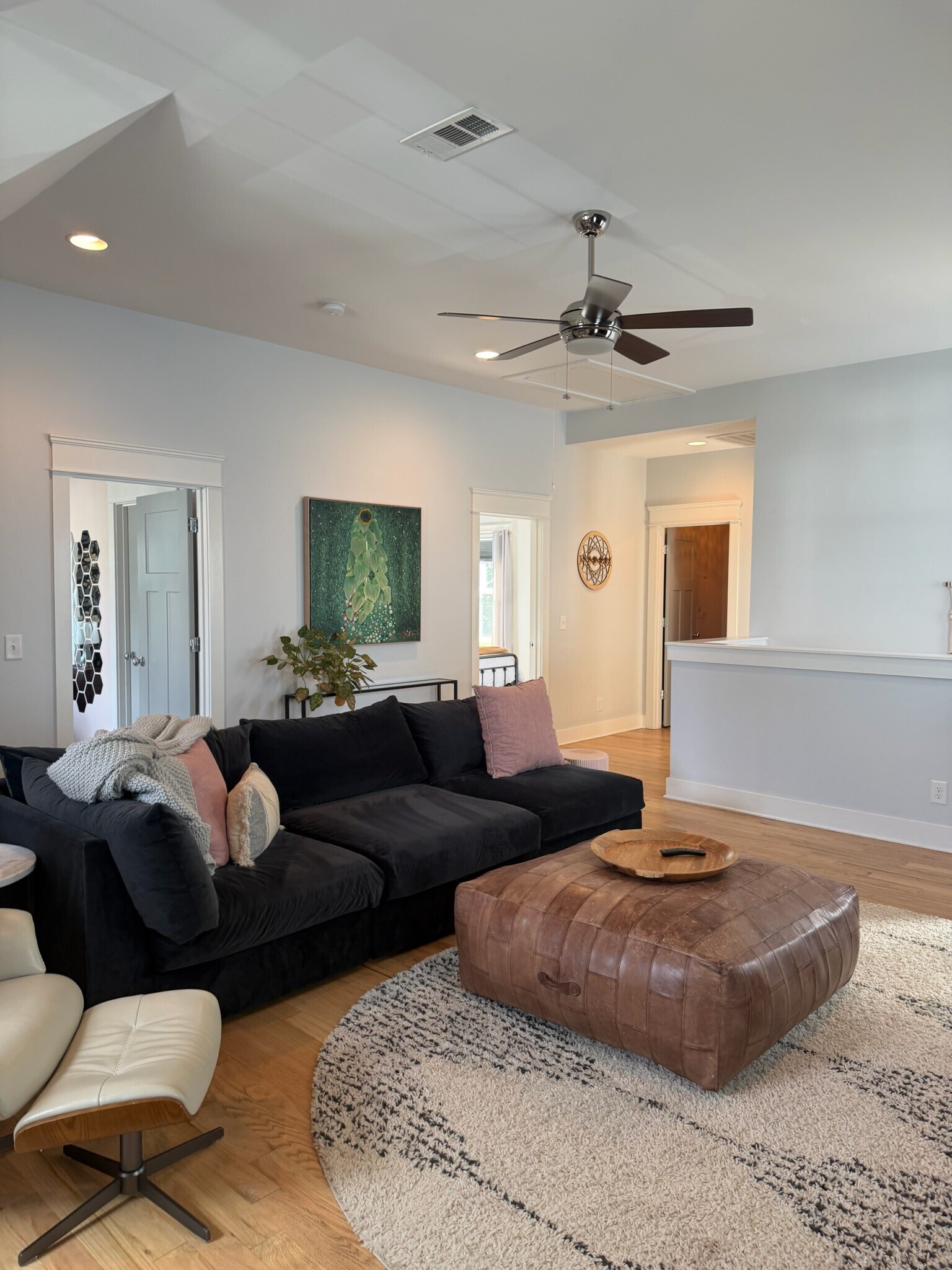 Loft - 1510 Ward Ave