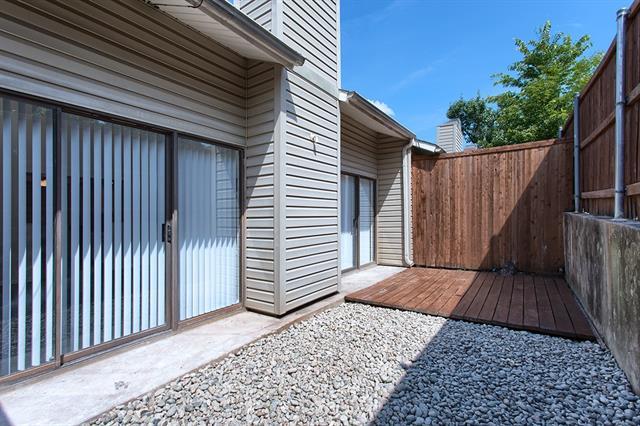 Building Photo - 7450 Holly Hill Dr