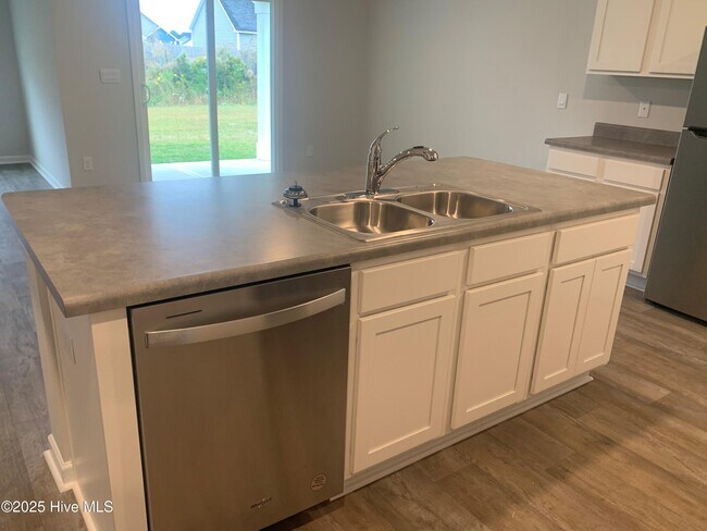 Building Photo - 410 Turp Landing Ln