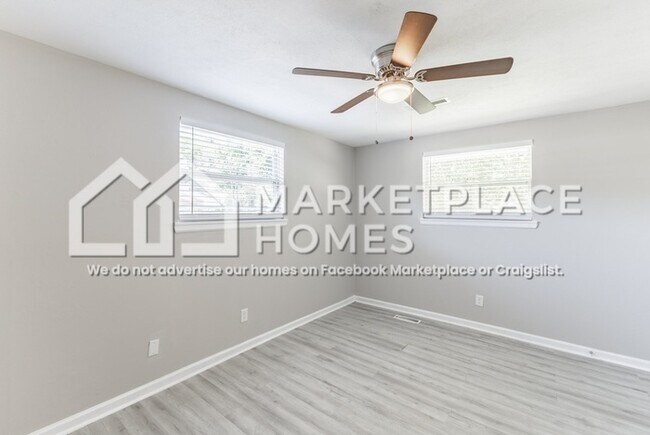 Building Photo - 6517 Marsh Ave NW