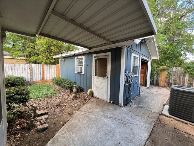 Building Photo - 3409 Bacon St