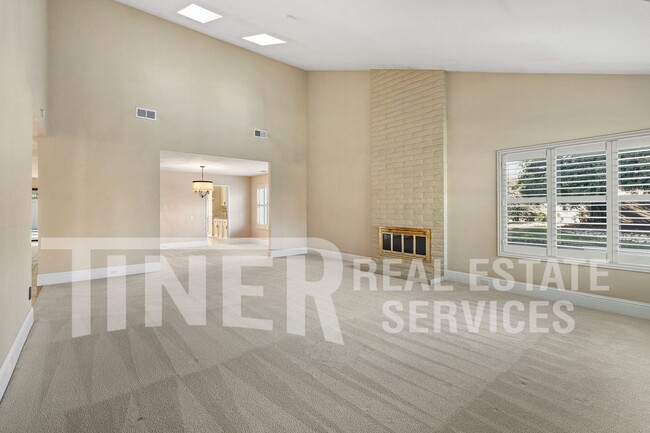 Building Photo - 1920 Gold Nugget Pl