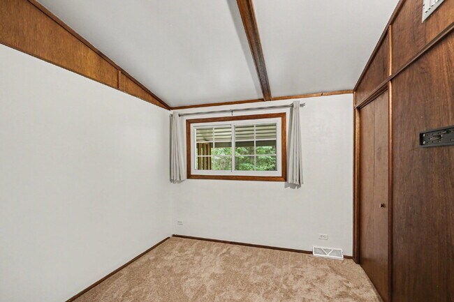 Building Photo - Peaceful Country Living | Spacious 3-Bed, 2-Bath Duplex $1550/month