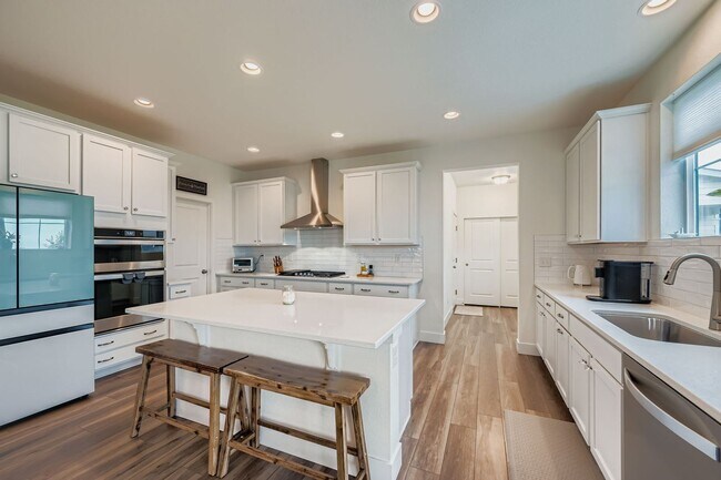 Building Photo - Gorgeous contemporary home in Morgan Hill,...