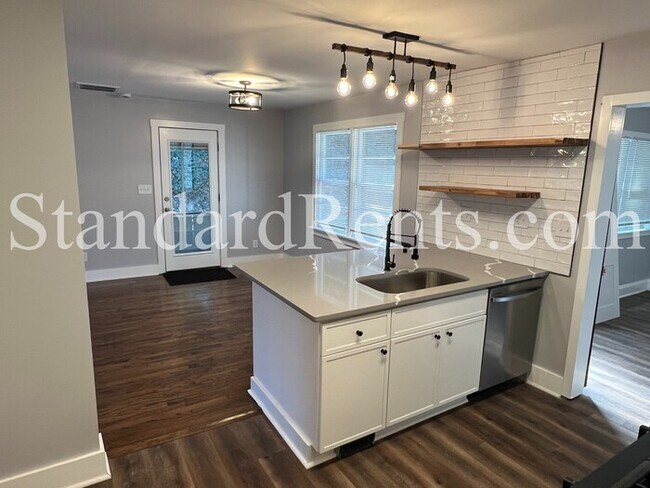 Building Photo - Updated West Midtown Bungalow