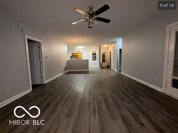 Building Photo - 5548 James Blair Dr