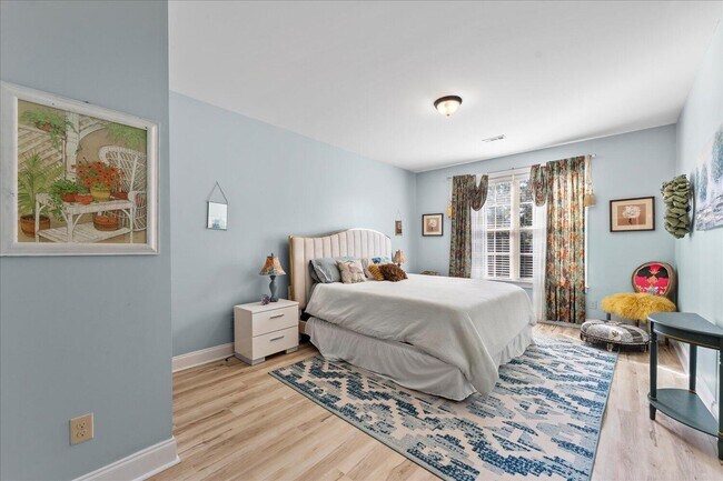 Building Photo - 5307 Bull St