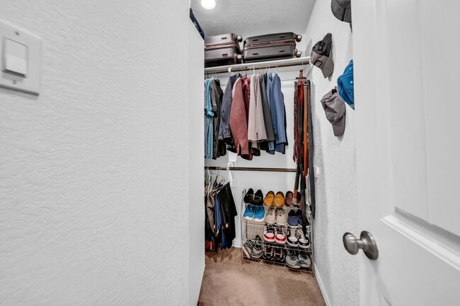 Building Photo - 20267 Creekdale Bend Dr