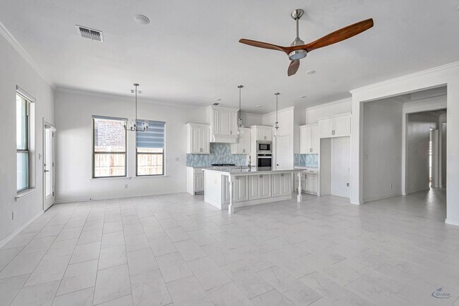 Building Photo - 1813 Wrigley Dr