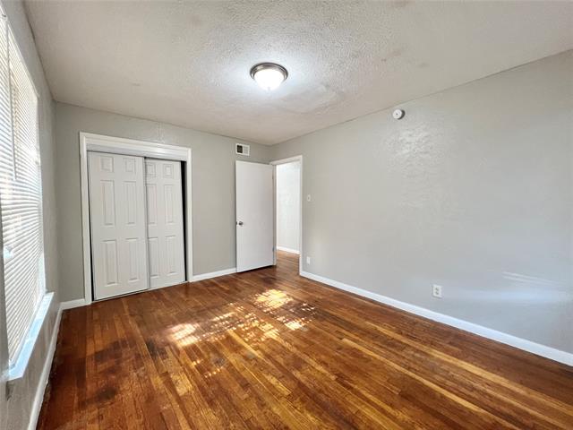 Building Photo - 1607 Herschel St