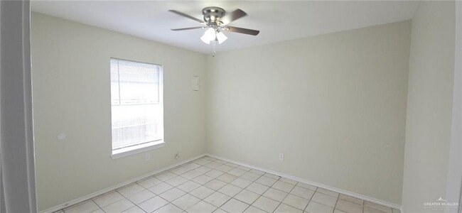 Building Photo - 900 W Caffery Ave