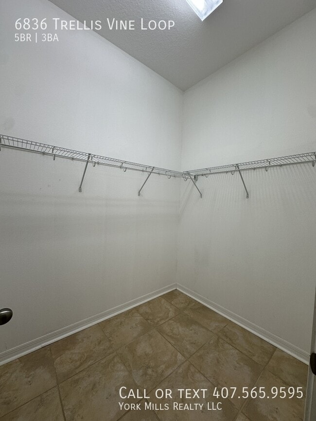 Building Photo - 6836 Trellis Vine Loop