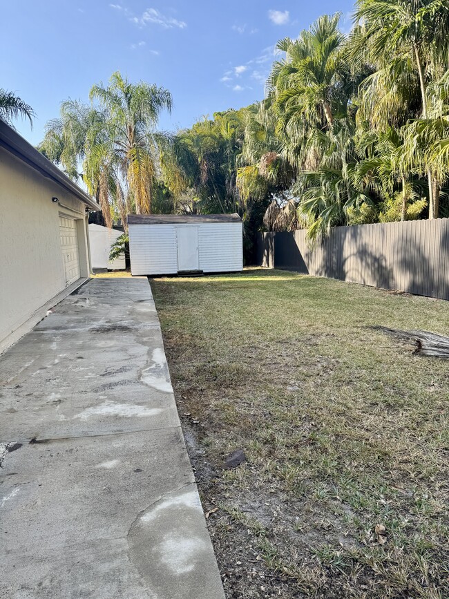 Building Photo - 15130 SW 164th Ave