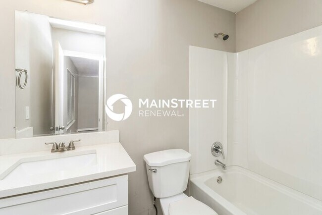 Building Photo - 3 Bedroom Pet-Friendly Home in Tucker, GA with Main Street Renewal