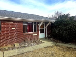 Building Photo - Charming 2-Bedroom Denver Apartment – Bright Living Space & Great Layout