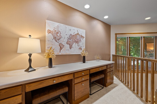 Building Photo - 23679 Dogleg Dr