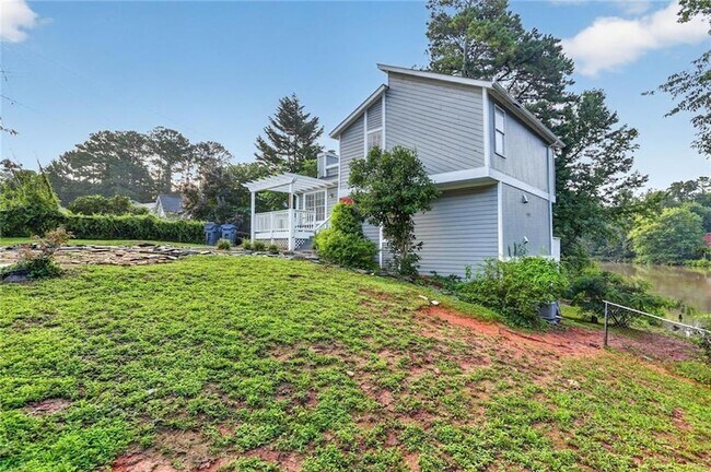 Building Photo - 3536 Highland Pine Way