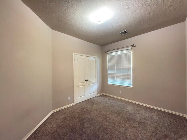 Building Photo - 2314 Snowy Egret Drive