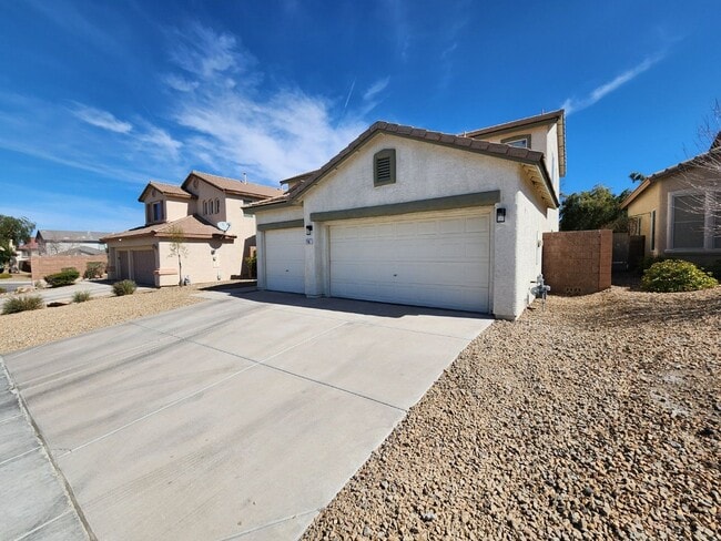 Building Photo - In the Heart of Green Valley Ranch