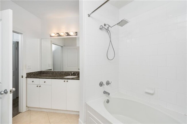 Building Photo - 2626 Peachtree Rd NW