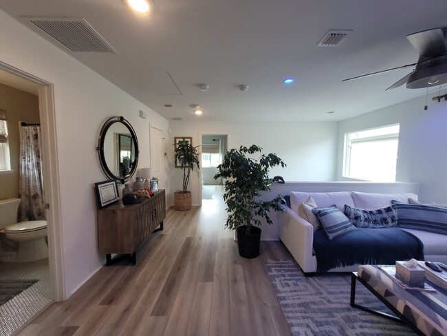Building Photo - 91-1841-1841 Keaunui Dr