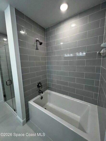 Building Photo - 735 Pilot Lane