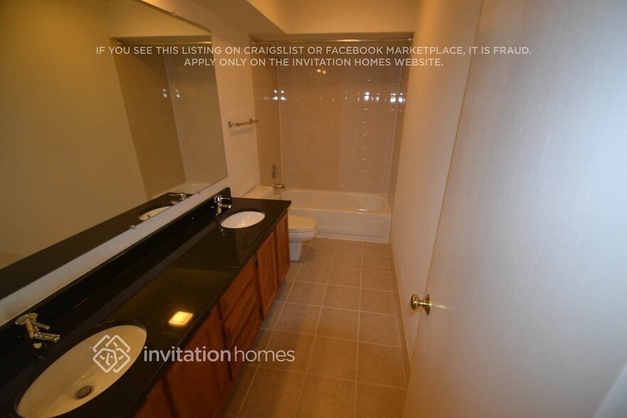 Building Photo - 355 Westgate Terrace