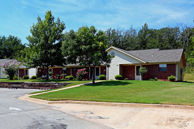 Building Photo - Senior Residence of Edmond