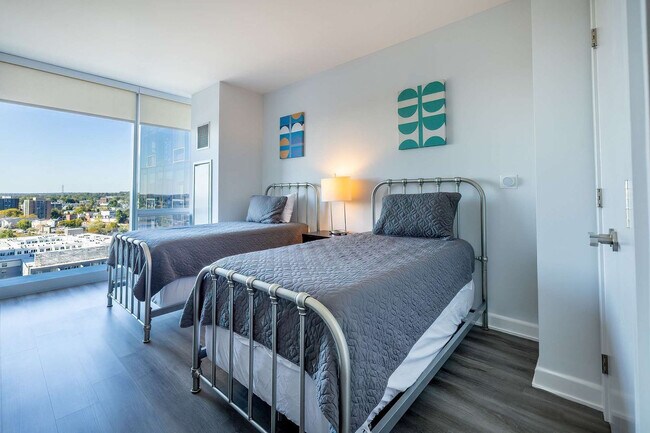 Building Photo - 405 Atlantic St