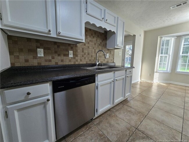 Building Photo - 625 Winthrop Ct