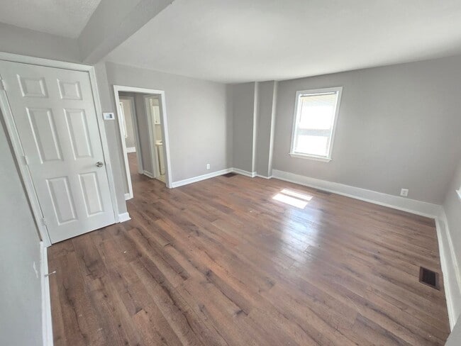 Building Photo - Charming Home in East Baltimore