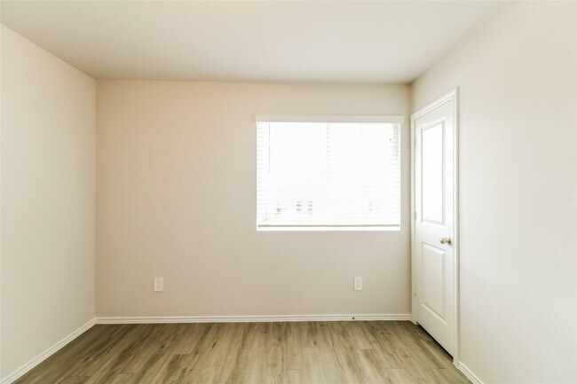 Building Photo - 2509 Coho Dr