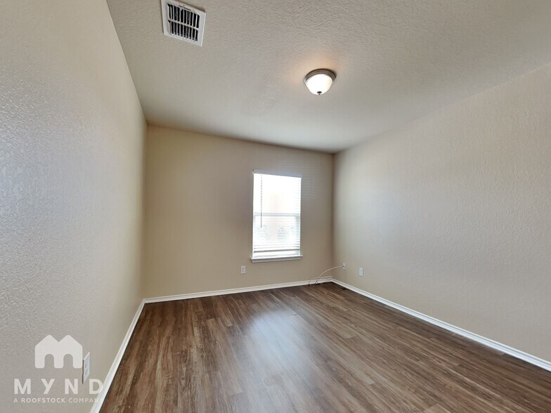 Building Photo - 3707 Colemans Run