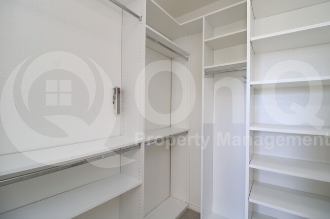 Building Photo - 7009 E Acoma Dr