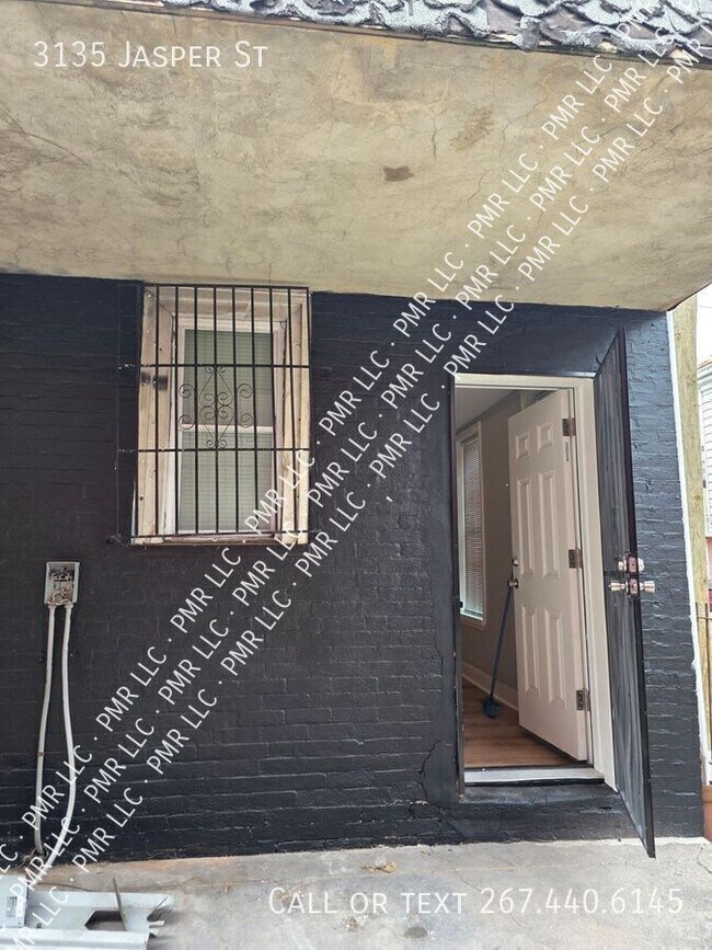 Building Photo - 3135 Jasper St