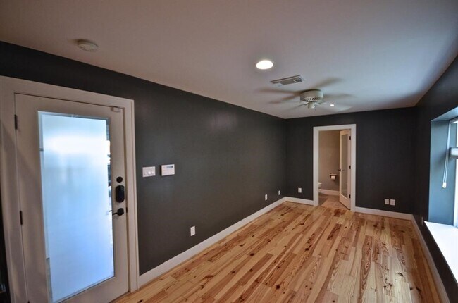 Building Photo - 1324 Taft St