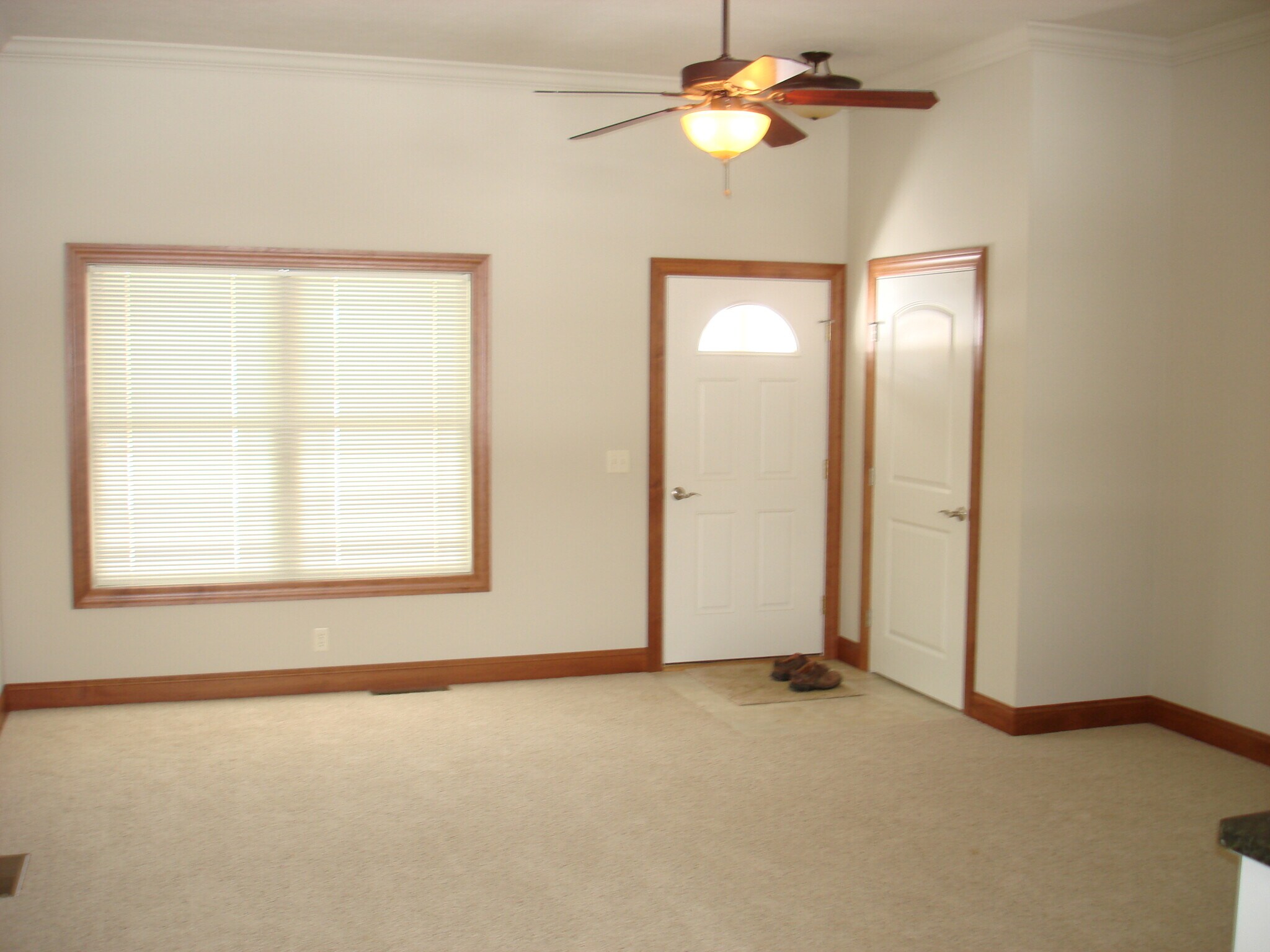Building Photo - 940 Sautter Dr