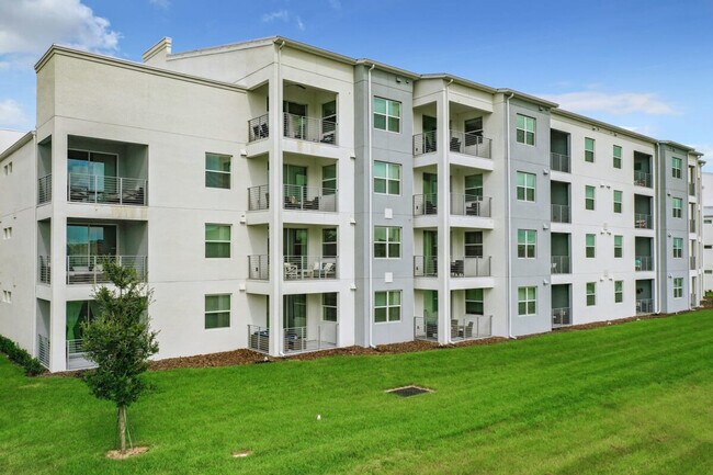 Building Photo - 3120 Paradox Cir