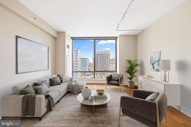Building Photo - 1414 S Penn Square
