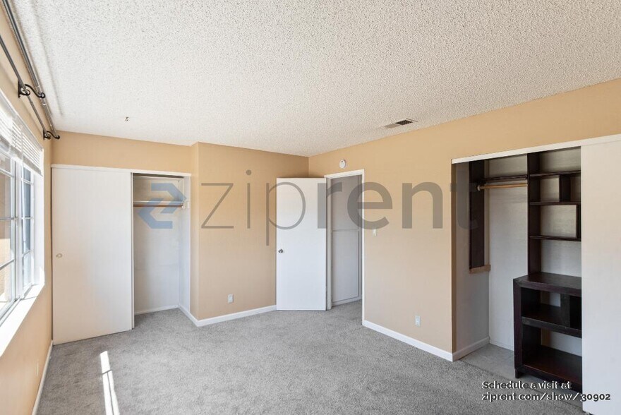 Building Photo - 27561 Stromberg Ct