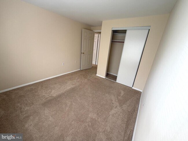 Building Photo - 18131 Chalet Dr