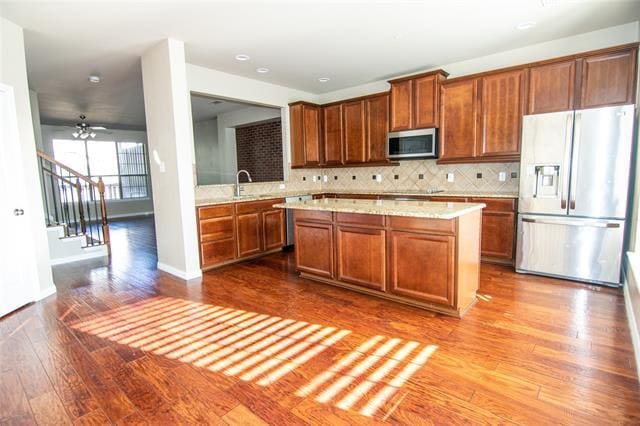 Building Photo - 2557 Jacobson Dr