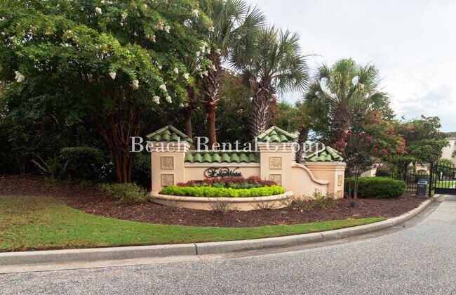 Building Photo - 2180 Waterview Dr