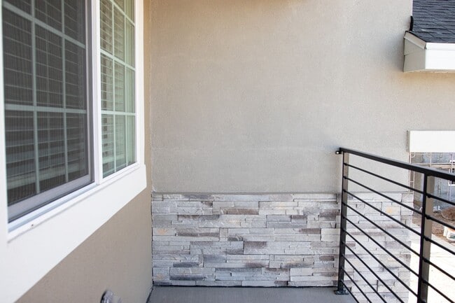 Building Photo - *Old Mill Village in Heber