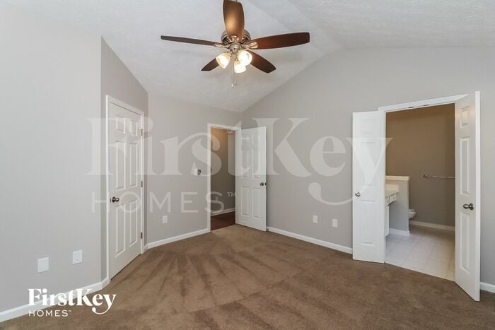 Building Photo - 1627 Eagle Dr