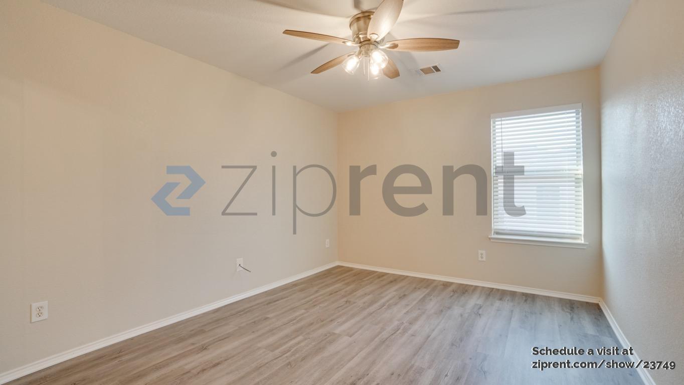 Building Photo - 2340 Aldergate Dr